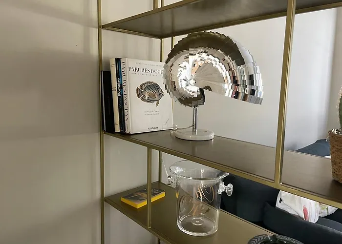 La Cerise Sur Le Gateau Apartment *