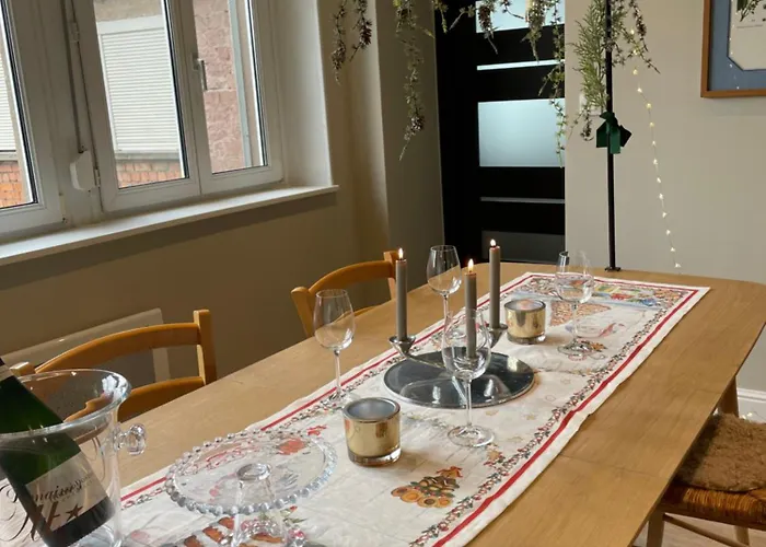 La Cerise Sur Le Gateau Apartment *